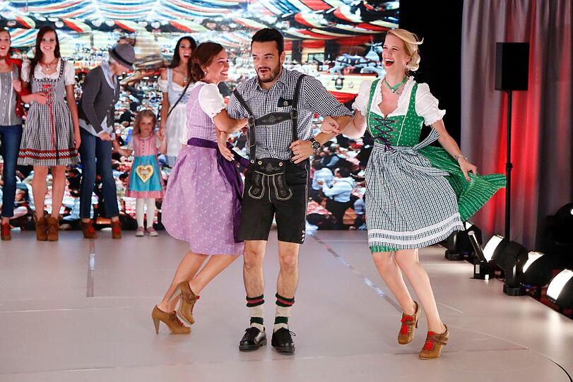 Promi-Modenschau im "Hotel Vier Jahreszeiten" - Die Bilder.