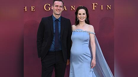 Michelle Dockery und Ehemann Jasper Waller-Bridge bei der Premiere von "Downton Abbey: Das große Finale" in London.