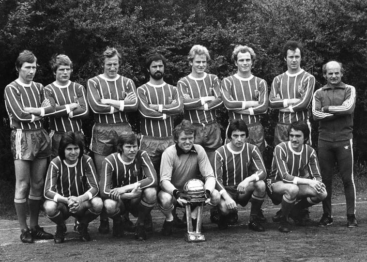 1976 gewinnen die Bayern auch noch den Weltpokal.