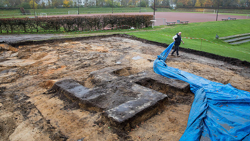 Das riesige Hakenkreuz in Hamburg. Das riesige Hakenkreuz in Hamburg.