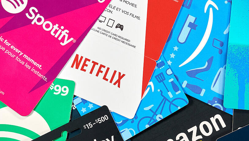 Netflix, Amazon und Spotify geben Steuersenkung an die Kunden weiter. Netflix, Amazon und Spotify geben Steuersenkung an die Kunden weiter.