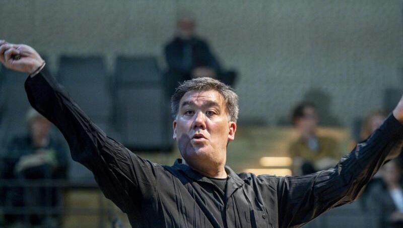 Alan Gilbert erlebte in Hamburg ein gelunges Debüt als Chefdirigent. Alan Gilbert erlebte in Hamburg ein gelunges Debüt als Chefdirigent.