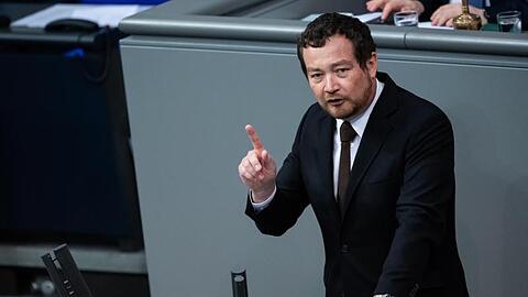Uli Grötsch (SPD) spricht im Deutschen Bundestag.