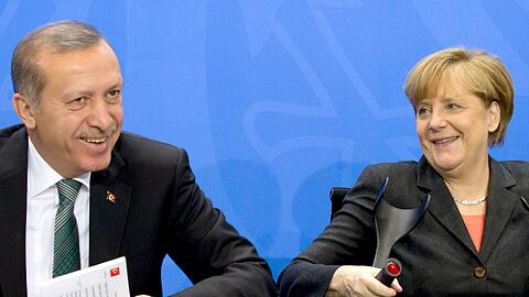 Recep Tayyip Erdogan und Angela Merkel bei einer Pressekonferenz im Febraur 2014 in Berlin.