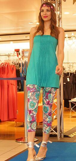 Die Trends am Strand 2014: Die Bilder von der Beachmodenschau bei Karstadt.