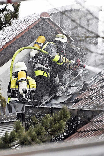 Die Bilder vom Feuerwehreinsatz in Berg am Laim.