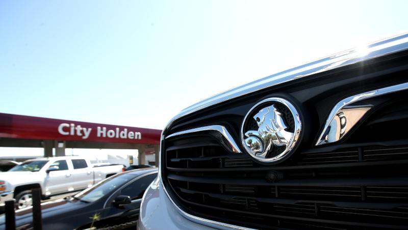 Autos der Marke Holden stehen bei einem Autohändler in Adelaide. Die australische Automarke Holden gehört zum US-Konzern General Motors (GM). Autos der Marke Holden stehen bei einem Autohändler in Adelaide. Die australische Automarke Holden gehört zum US-Konzern General Motors (GM).