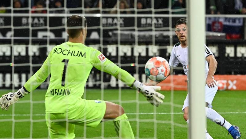 Mönchengladbachs Jonas Hofmann trifft zum zwischenzeitlichen 2:0.