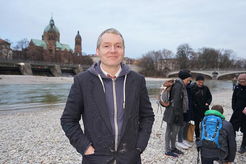 ... und hier Künstler Frank Bölter an der Isar...