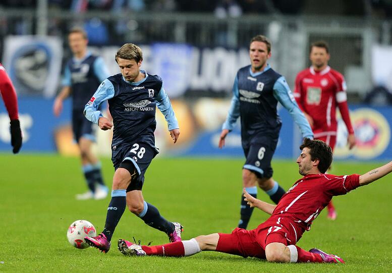 Daniel Halfar (links) ist wieder beschwerdefrei.