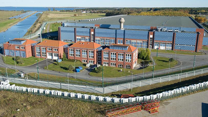 Blick auf den Eingang zum Zwischenlager Lubmin Nord in der Lubminer Heide bei Greifswald. Blick auf den Eingang zum Zwischenlager Lubmin Nord in der Lubminer Heide bei Greifswald.