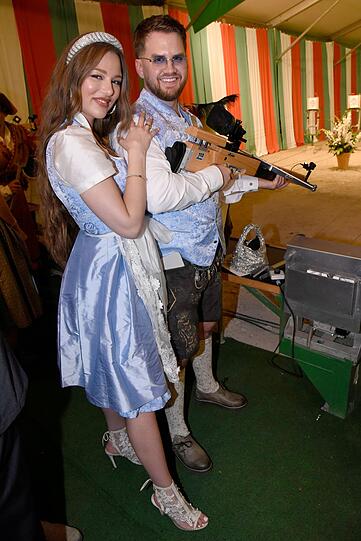 Joelina Drews mit Freund Adrian Louis