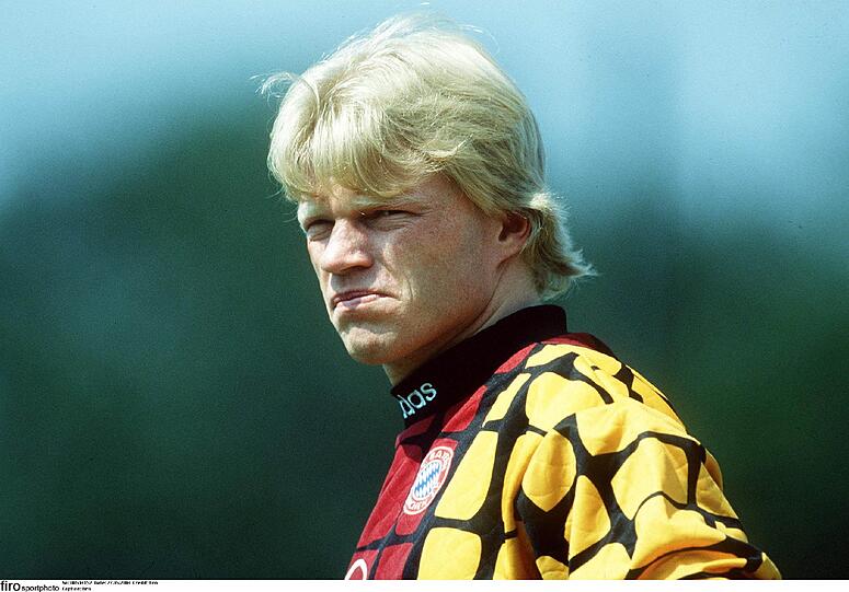 Als Oliver Kahn 1994 vom Karlsruher SC zum FC Bayern wechselte, ahnte noch niemand, dass damit eine neue Torwart-Ära eingeleitet wurde. Er spielte in 15 Jahren 429 Bundesliga-Partien für den FC Bayern.