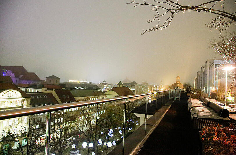 Der Ausblick von der neuen "Polar"-Bar im Bayerischen Hof.