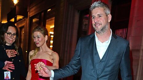 Gehen seit 2021 zusammen durchs Leben: Ren&eacute;e Zellweger und Ant Anstead, hier beim Verlassen der "Bridget Jones: Verr&uuml;ckt nach ihm"-Aftershow-Party im Januar 2025 in London.