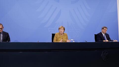 Es sei nicht kontrollierbar, ob nur Gäste in den Hotels übernachteten, die tatsächlich Verwandte in der Region besuchten, kritisiert Kanzlerin Merkel.