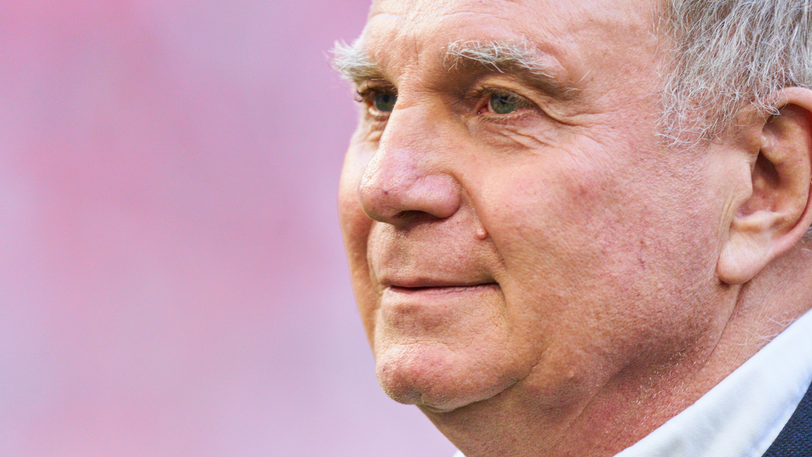 Mal angriffslustig, mal fromm: Uli Hoeneß, Präsident des FC München.