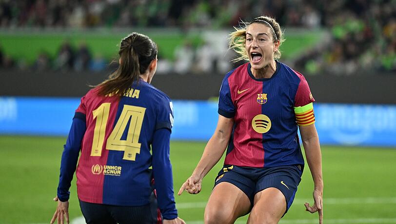 Die vielfach ausgezeichneten Aitana Bonmatí und Alexia Putellas jubeln auch gegen den FC Bayern (Archivbild)