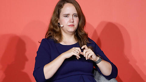 Ricarda Lang wehrt sich gegen fieses Bodyshaming, das Frauen in größerem Maße einholt als ihre männlichen Kollegen.