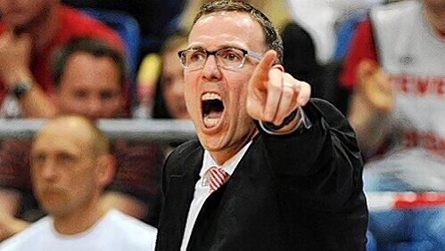 Hat die Faxen seiner Profis langsam dicke: Bambergs Coach Chris Fleming