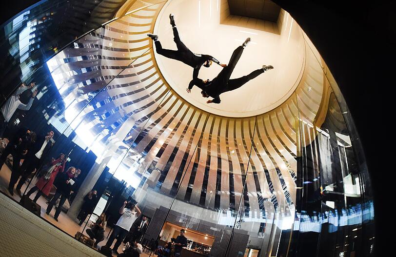 Der 30 Meter hohe Bodyflying-Tunnel