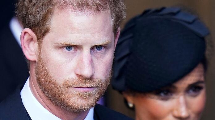 "Prinz und Rebell - Harry gegen das Königshaus": Prinz Harry bei der Beerdigung von Queen Elizabeth II.