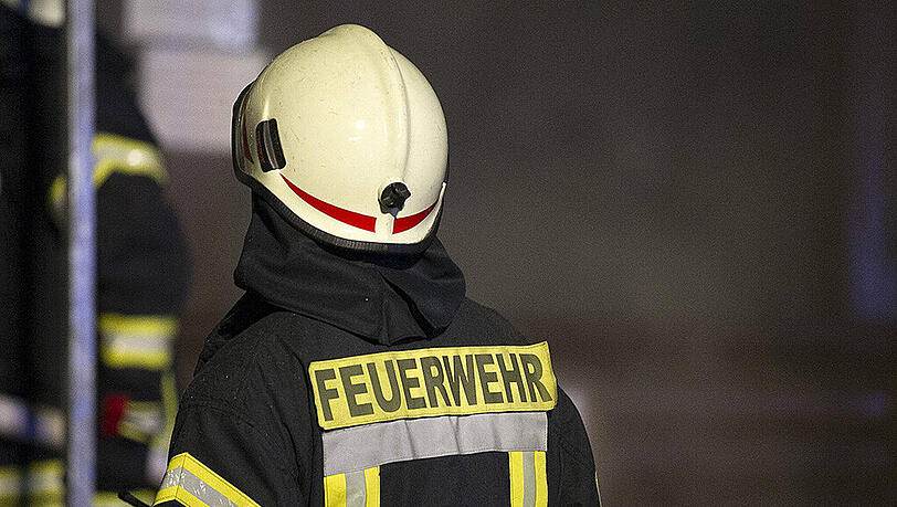 Nach einer halben Stunde hatten die Einsatzkräfte den Brand gelöscht. (Symbolbild) Nach einer halben Stunde hatten die Einsatzkräfte den Brand gelöscht. (Symbolbild)