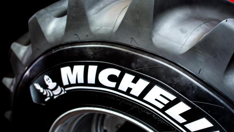 Eine Reifen des Herstellers Michelin erkenntlich an der Aufschrift "MICHELIN" ist zu sehen. Foto: Hauke-Christian Dittrich/Archiv Eine Reifen des Herstellers Michelin erkenntlich an der Aufschrift "MICHELIN" ist zu sehen. Foto: Hauke-Christian Dittrich/Archiv