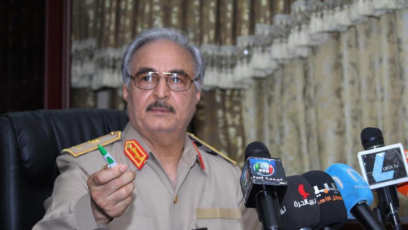 Der lybische General Chalifa Haftar hat angekündigt, die Hauptstadt Tripolis "befreien" zu wollen. Der lybische General Chalifa Haftar hat angekündigt, die Hauptstadt Tripolis "befreien" zu wollen.