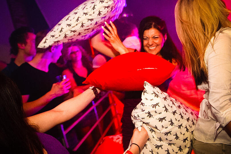 Mehr sexy geht nicht! Club Bizarre im Parkcafé.