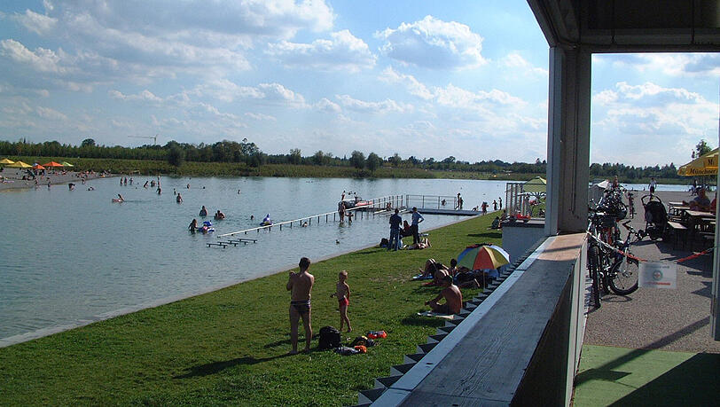 Auch am Riemer See kann man einwandfrei baden. Auch am Riemer See kann man einwandfrei baden.