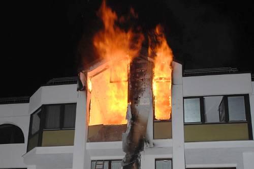 Halserspitzstraße: Aus dieser Wohnung kam der Mieter gerade noch rechtzeitig heraus