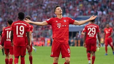 Bayerns Robert Lewandowski traf als erster Spieler in der Bundesliga-Geschichte an jedem der ersten neun Spieltage.