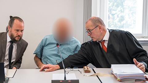 Die Verteidiger des 74-jährigen Angeklagten haben Revision gegen das Urteil des Landgerichts Bamberg eingelegt. (Archivbild)