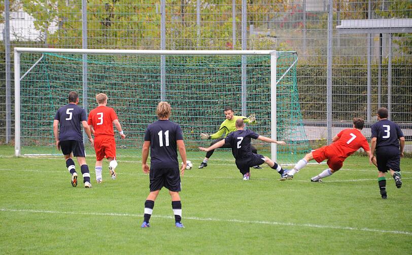 Real Hinterbrühl gegen die Munich Kickers: Die Bilder vom 33. Freizeitkicker-Finale.