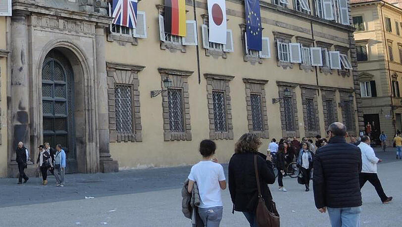 Anlässlich des G7-Treffens sind in Lucca die Flaggen von Italien, Kanada, Frankreich, den USA, Großbritannien, Deutschland, Japan und der EU zu sehen. Anlässlich des G7-Treffens sind in Lucca die Flaggen von Italien, Kanada, Frankreich, den USA, Großbritannien, Deutschland, Japan und der EU zu sehen.