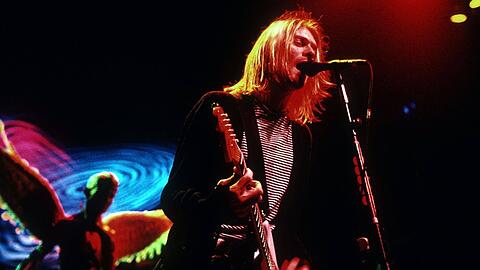 Kurt Cobain 1993 auf der B&uuml;hne.