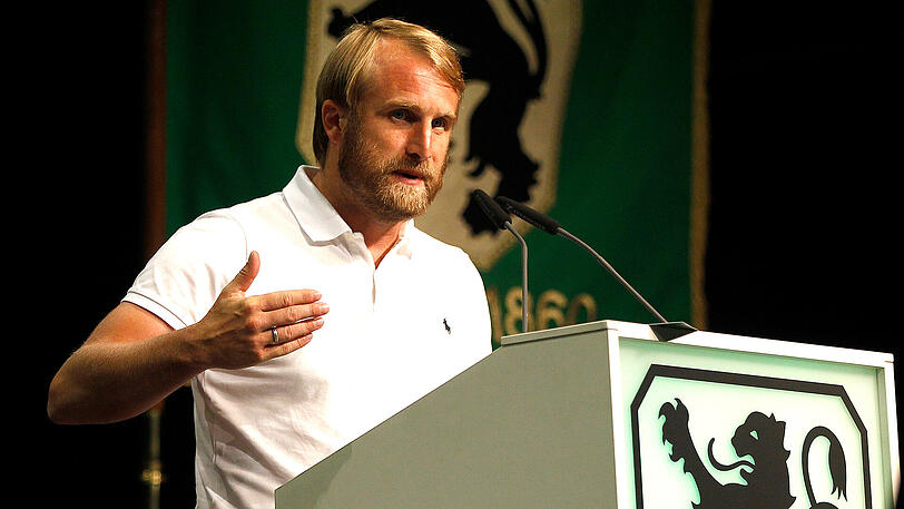 Auf der Mitgliederversammlung legte Daniel Bierofka seine Wünsche und Pläne für das Team dar. Aufstiegsambitionen gehören nicht dazu.