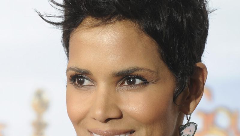 Halle Berry hat einen Neuen. Halle Berry hat einen Neuen.