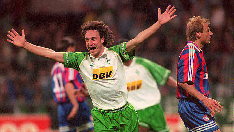 Das war 2003: Marco Bode (vorne) erzielte den 3:2-Siegtreffer für Werder Bremen gegen den FC Bayern. Hinten rechts Bayern-Angreifer Jürgen Klinsmann. Das war 2003: Marco Bode (vorne) erzielte den 3:2-Siegtreffer für Werder Bremen gegen den FC Bayern. Hinten rechts Bayern-Angreifer Jürgen Klinsmann.