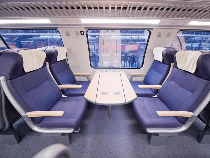 "Wir leisten es uns, in überfüllten Regionalexpressen fast leere Waggons mit Wagen der 1. Klasse mitzuschleppen."
