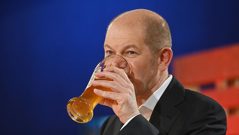 Olaf Scholz (SPD) stellt sich dem Fastenredner live im TV. Olaf Scholz (SPD) stellt sich dem Fastenredner live im TV.