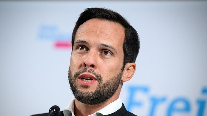 Will sich nicht mit Koalitionsfragen beschäftigen: Bayerns FDP-Chef Martin Hagen.