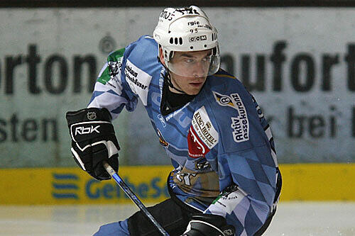 Erzielte in 90 Spielen für den EHC 53 Tore und machte 57 Assists &ndash; doch jetzt verlässt Stürmer Brent Robinson den Verein.