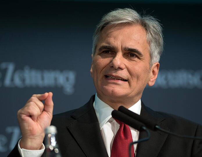 Bundeskanzler Werner Faymann schließt finanzielle Konsequenzen für weniger solidarische EU-Mitglieder nicht aus.