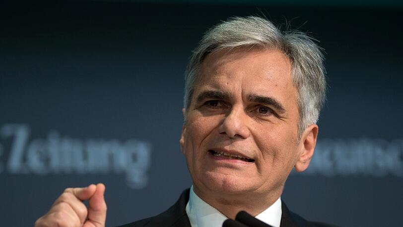 Bundeskanzler Werner Faymann schließt finanzielle Konsequenzen für weniger solidarische EU-Mitglieder nicht aus. Bundeskanzler Werner Faymann schließt finanzielle Konsequenzen für weniger solidarische EU-Mitglieder nicht aus.
