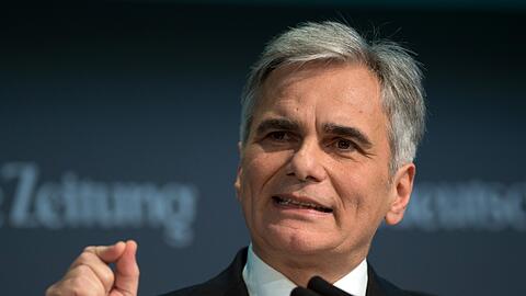 Bundeskanzler Werner Faymann schließt finanzielle Konsequenzen für weniger solidarische EU-Mitglieder nicht aus.