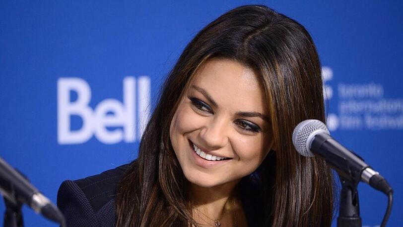 Mila Kunis bezaubert mit ihrem Lächeln Mila Kunis bezaubert mit ihrem Lächeln