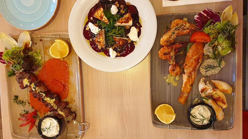 Ob Fischvariation oder vegetarisch, hier werden alle satt.