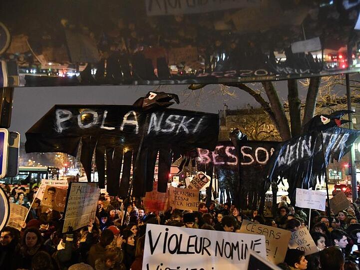Demonstration gegen Roman Polanski.